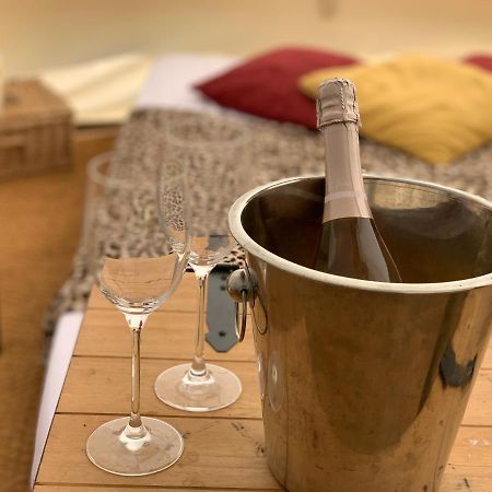 Home Farm Radnage Glamping Bell Tent 2, With Log Burner And Fire Pit Εξωτερικό φωτογραφία