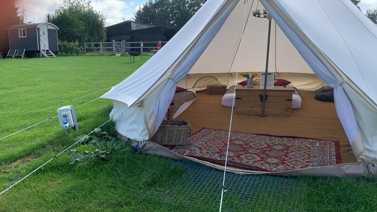 Home Farm Radnage Glamping Bell Tent 2, With Log Burner And Fire Pit Εξωτερικό φωτογραφία