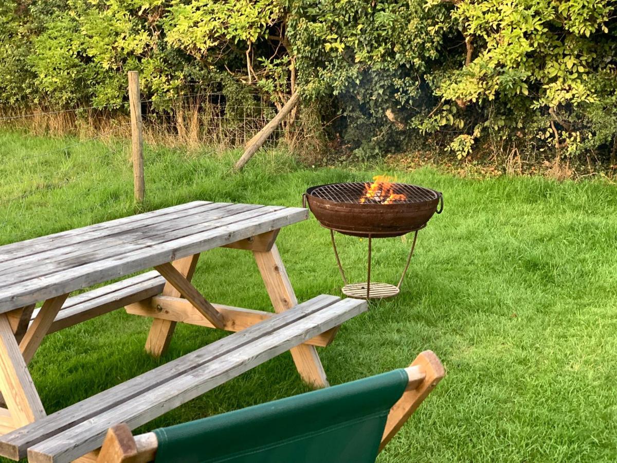 Home Farm Radnage Glamping Bell Tent 2, With Log Burner And Fire Pit Εξωτερικό φωτογραφία